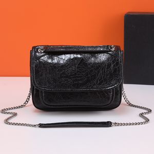 Kadınlar Lüksler Çanta Cüzdan Tasarımcı Sokak Torbaları Omuz Crossbody Çanta Fırlatma Çantası E biriken Çanta Moda Yağı Balmumu Orijinal Deri Fırlatma Çanta Zincirleri Tote Çanta 28 Cm