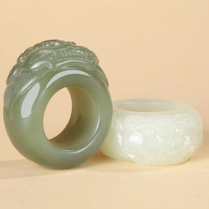 Cluster Rings 7A Real Green Jade Hetian Ring Uomo intagliato a mano Truppe coraggiose Squisiti gioielli da uomo in giada