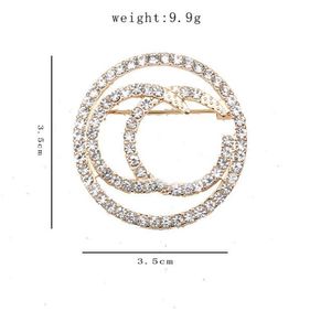 20style Fashion Brand Letter Designer Broche Cartas de alta qualidade PIN Mulheres Crystal Rhinestone Pins Wedding Metal Jewerlry 23SS Novo estilo
