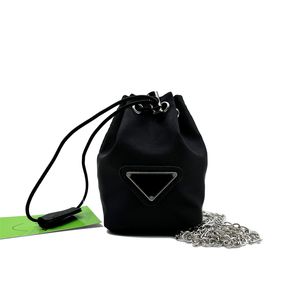 مصمم سلسلة صغيرة محفظة نسائية للعملات المعدنية دلو حقيبة للنساء صغيرة Crossbody حقيبة صغيرة للعملات المعدنية مع سلسلة حقائب الكتف سلسلة حقيبة FanQiaoP6091