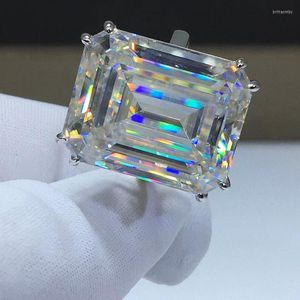 Ringos de cluster 15 Real sólido AU750 18K Branco anel de ouro dvvs1 Moissanite Diamonds Emerald Shape