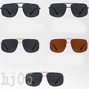 Men Dsigner Glasses P Óculos de sol polarizados de luxo para mulheres Summer Black Cool Man Trendy Fingle Fict Frame Opende dos óculos de sol Acessórios de moda PJ060 C23