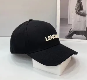 Cappello a cilindro rigido di qualità per uomini e donne Coppia inglese europeo Merci Berretto con visiera Berretto da baseball Protezione solare autunnale