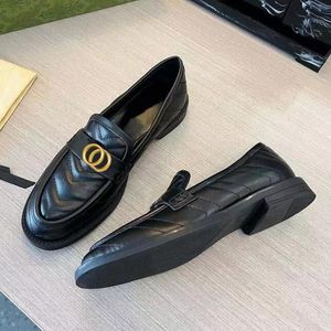 New loafers leather metal buckle shoes ladies wool slippers mule princess shoes leisure shoes luxury fashion shoes brand-name shoes gondola shoes.