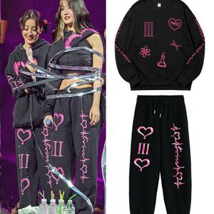 Moletons com capuz masculinos Kpop Twice Concert 4th World Tour III Conjuntos de treino Harajuku Hip Hop Pullovers Cool Jogger Pants Roupas 230323