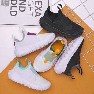 2023 Nieuwe Barefoot Children's Shoes Boys and Girls Sportschoenen een voet op blote voeten lichte ademende zachte zolen kinderschoenen