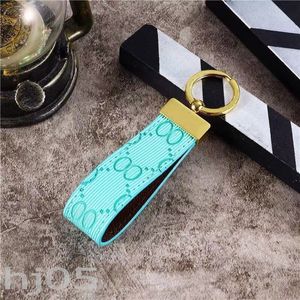 Green red ordinary womens wallet keychains designer creative bag charm exquisite birthday present for girl friend plated gold circle key ring leather PJ068 B23