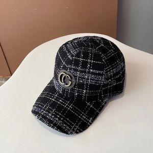 Cappello designer di lusso alfabeto alfabeto berretto da baseball berretto a strisce di giunti da donna uomo berretto da ballo sportivo da viaggio da sole da sole molto bello