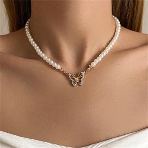 Vintage Elegant Simulated Pearl Necklace Fashion Beaded Butterfly Pendant Choker Necklace Women Girls Party Jewelry GC1984