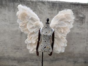 Decoração de festa branco bege imitação de pena de avestruz borboleta asa de anjo para decoração de aniversário de casamento adereços de fotografia criativa