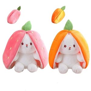 Plush Dolls 2PCS Kawaii Fruit Transfigured Easter Bunny Toy Cute Carrot Strawberry Bag Turn Into Rabbit Kids Birthday Gift e230323