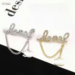 Luxury Brooches Double Letters Rhinestone Brooch Pins For Men Women Wedding Jewelry Accesorios Gifts