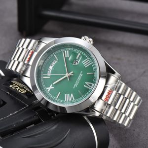 AAA New Men's Hot Selling Luxury Watch 3 Pin Quartz Double Calendário Relógio 904L Strap Watch Gift Watch Watch