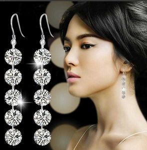 여성을위한 매력 1CT Moissanite 롱 드롭 귀걸이 925 스털링 실버 브릴리언트 랩 다이아몬드 신부 들러리 매달려 귀걸이 Z0323