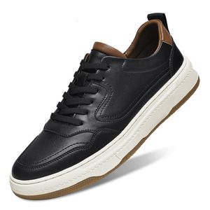 Scarpe eleganti Scarpe casual in pelle bovina di alta qualità Mocassini da uomo Scarpe da uomo con scarpe casual da uomo All Black Sneakers di lusso 230324