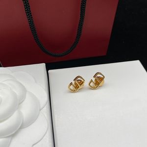 Designer Ladies Fashion Ear Studs Womens Golden Earring Stud Gioielli di lusso Donna Classic Mens Pendenti Lettere Hoops Earing Stud 2303241BF