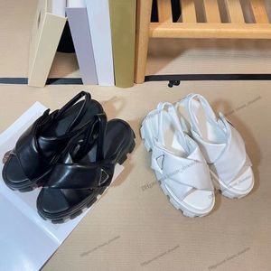 2022 Monolith Paris Dam lyx berömda designers sandaler Tofflor mode Sommar Tjejer sandal Strand dam sandal Slides Flip Flops skor 35-42