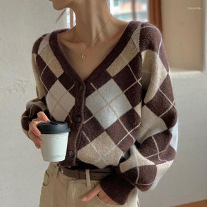 Women's Knits 2023 Brown Argyle Knitted Cardigan Autumn Winter Ladies Retro Style Jacket Coat V-neck Sweater Female Ins