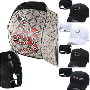 Letra Bordado Itália Baseball Cap da moda de luxo Mulheres viajam com a marca Curved Brim Duck Snapback Leisure Sunshade Designer Hat Hat Ball Caps Street Casquette G-2