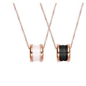 Trend Titanium Steel Necklace Kvinnlig ins personlighet Roman Digital Design Pendant Halsband