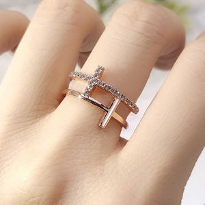 Ringar bandringar personlighet korsar tunna ringar för kvinnor koreanska mode mikro pante crystal cz tum ring smycken bröllopstillbehör gåva