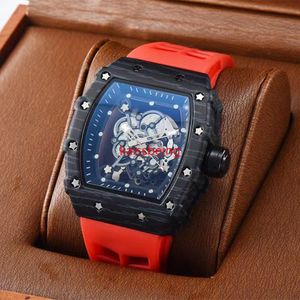 Funcional novo assista masculino Luxo Watch Men's Quartz Automático Relógios de pulso Design Cut-Out