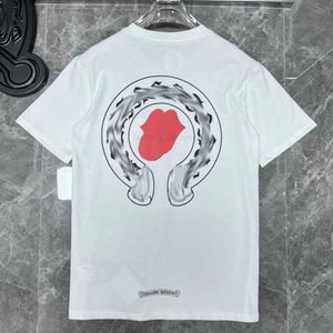 Ch lyx t-shirt herr mode märke toppar tees män kvinnor sanskrit brev par tröja hästsko blomma kort ärm polos kors unisex tee tshirts uvgk