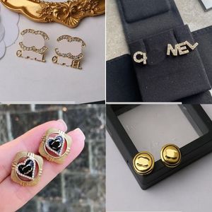 23SS 20Style Mixed Brand Designers Letters Stud Gold Plated Sier Famous Women Crystal Rhinestone Pearl Earring Party Jewerlry