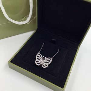 Fashion Silver Diamond Butterfly Pendant Necklace Designer Clavicle Chain for Women Wedding Jewelry Gift Top Quality