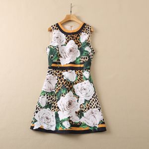 Spring Round Neck Paneled Leopard Rose Dress Multicolor Floral Print ärmlösa korta avslappnade klänningar S2O080114