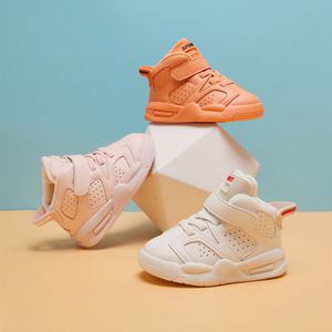 Pierwsze Walkers Sprężone buty dziecięce skórzane maluch chłopców dziewczęta Sneakers o wysokiej wysokości tenisa na zewnątrz oddychający mody Sneakers 230325