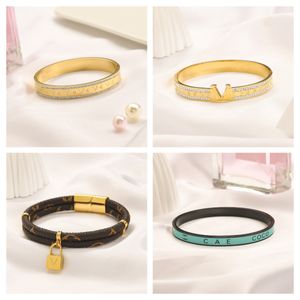 Bracelets Women Gold Bangle Europe America Fashion Style Luxury Designer Bracelet Crystal 18K Gold Plated Stainless Steel Wedding Perfect Love Gift Jewelry