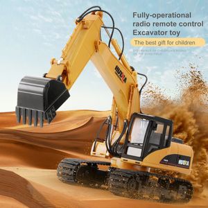 ElectricRC Car Huina 114 15CH 680 градусов вращения сплав сплав Bucket RC Excavator Construction Toy Gift с прохладным эффектом звукового света 1550 230325