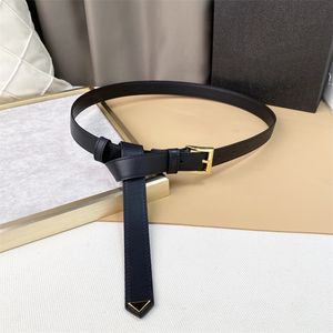 Womens Designer Belt Luxury Leather Weist Band عرض 2.5 سم تصميم مثلث أحزمة عالية الجودة