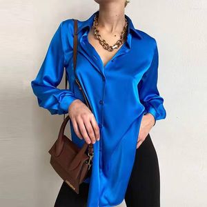 Kvinnors blusar Silkskjorta Loose Button Up Down Shirts Black Fashion Topps Satin Women's Polo Collar Office Lady Blue Vintage Blue