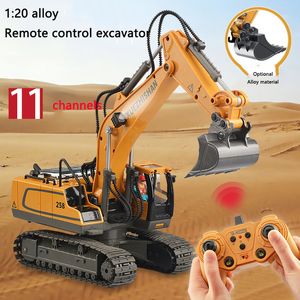 RC Robot 1 20 stor legering Remote Control Excavator 11 Channel Crawler Children Boy Competition Engineering Fordons Model Toy 230325