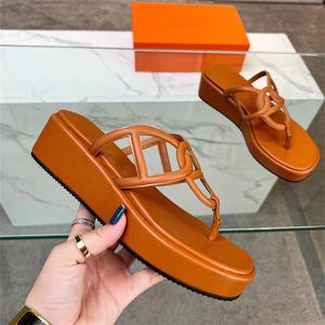 منصة النعال للسيدات الأزياء خنازير الأنف غير الرسمية مريحة للنساء الوجه Flops Resort Seaside Sheere Size 35-40