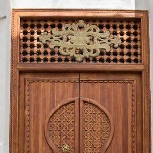 家の装飾その他の天然ヴィンテージの木彫りのアップリケ中国語スタイルのドア