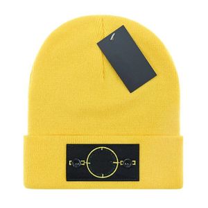 2023 Letra do caveiro de gorro de pedra elegante Carta de designer Jacquard Beanie Island Mulheres Mulheres Chapéu de lã quente A8