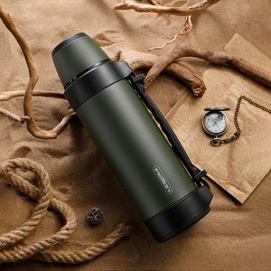 Vattenflaskor Feijian Military Thermos Travel Portable Thermos For Tea Large Cup Mugs For Coffee Water Bottle rostfritt stål 1200/1500 ml 230325
