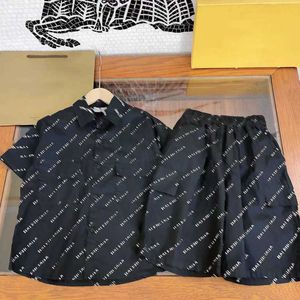 23ss camicia per bambini set camicia pantaloncini abiti per bambini set per bambini abiti firmati Ragazzi tutti stampa logo camicia tuta due pezzi Abbigliamento per bambini di alta qualità a1