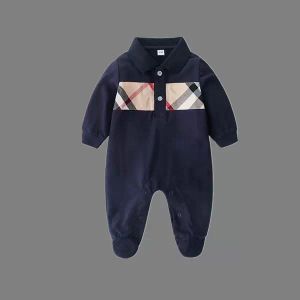 2023 barn jumpsuits nyfödda baby rompers flickor och pojke långa ärmar 100% bomullskläder spädbarn baby romper hög kvalitet barn pyjamas