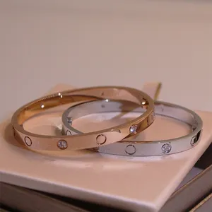 Bracciali con cacciavite di design Bangle bracciali classici di lusso moda amore uomini e donne in acciaio inossidabile Con accessori per gioielli da sposa in lega di diamanti