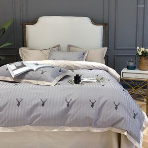 寝具セット2023 EST 4ピースシンプルコットンダブルハミリーベッドシートキルトカバー刺繍快適なストリップテクスチャーグレー