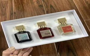 Klassisk stil i lager parfym 3 -stycken set 25 ml3 förångare naturlig spray röd 540 ebenholts satin hjärta varar och snabb de3160626