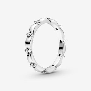 Pierścienie klastra Codemonkey 925 Srebrny pierścień dla kobiet z wyraźnym CZ Authese Twist of Fate Stackable Twisted R7116