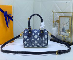 Modedesigner Damen Handtaschen Umhängetaschen Luxurys Lady Crossbody Highs Qualität Klassische Blumenbrief Leder Messenger Geldbörsen Ketten Marelle Totes M81168