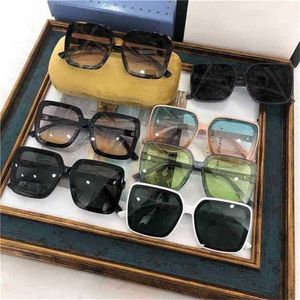 Lyxdesigner högkvalitativ solglasögon 20% rabatt på modeversion Hot familjen Square Stor ram Kvinnlig personlighet Samma man