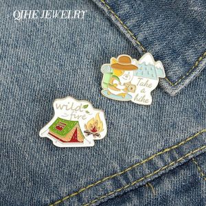 Brooches Pins Travel Cartoon Enamel Lapel Wild Fire Dog Take A Hike Badges Fashion Gifts For Friends Jewelry Wholesale Roya22