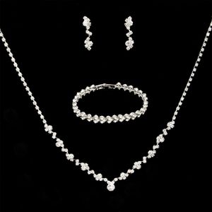 Pearls Crystal Bridal smyckesuppsättningar för bröllop Silver Sparkle Halsband örhängen Kvinnor Prom Party Accessories Engagement Valentine's Day Gifts